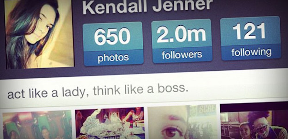 Summum de la mise en abîme : le compte de Kendall Jenner, pris en capture d'écran puis reposté sur Instagram avec un filtre de couleur... comme le dit l'expression consacrée, il y "à boire et à manger" sur Instagram :) !